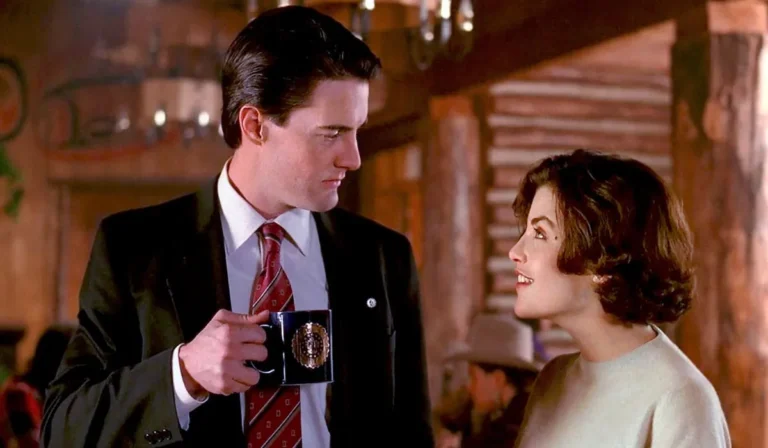 How to Watch All of Twin Peaks in Order